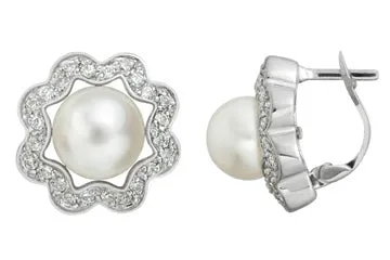 12/25 Carat Diamond & Fresh Water Cultured Pearl Earrings