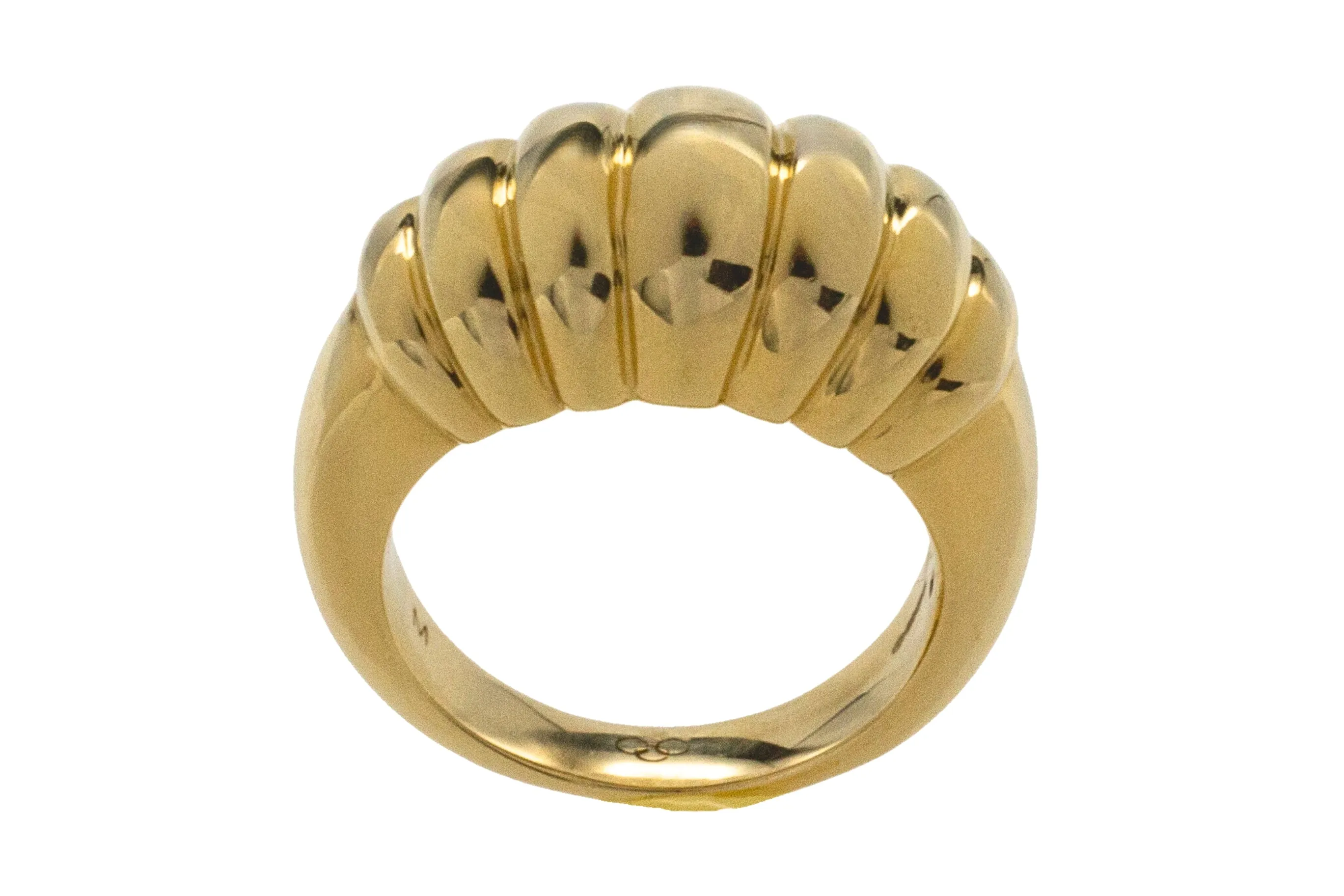 18 carat gold cocktail ring