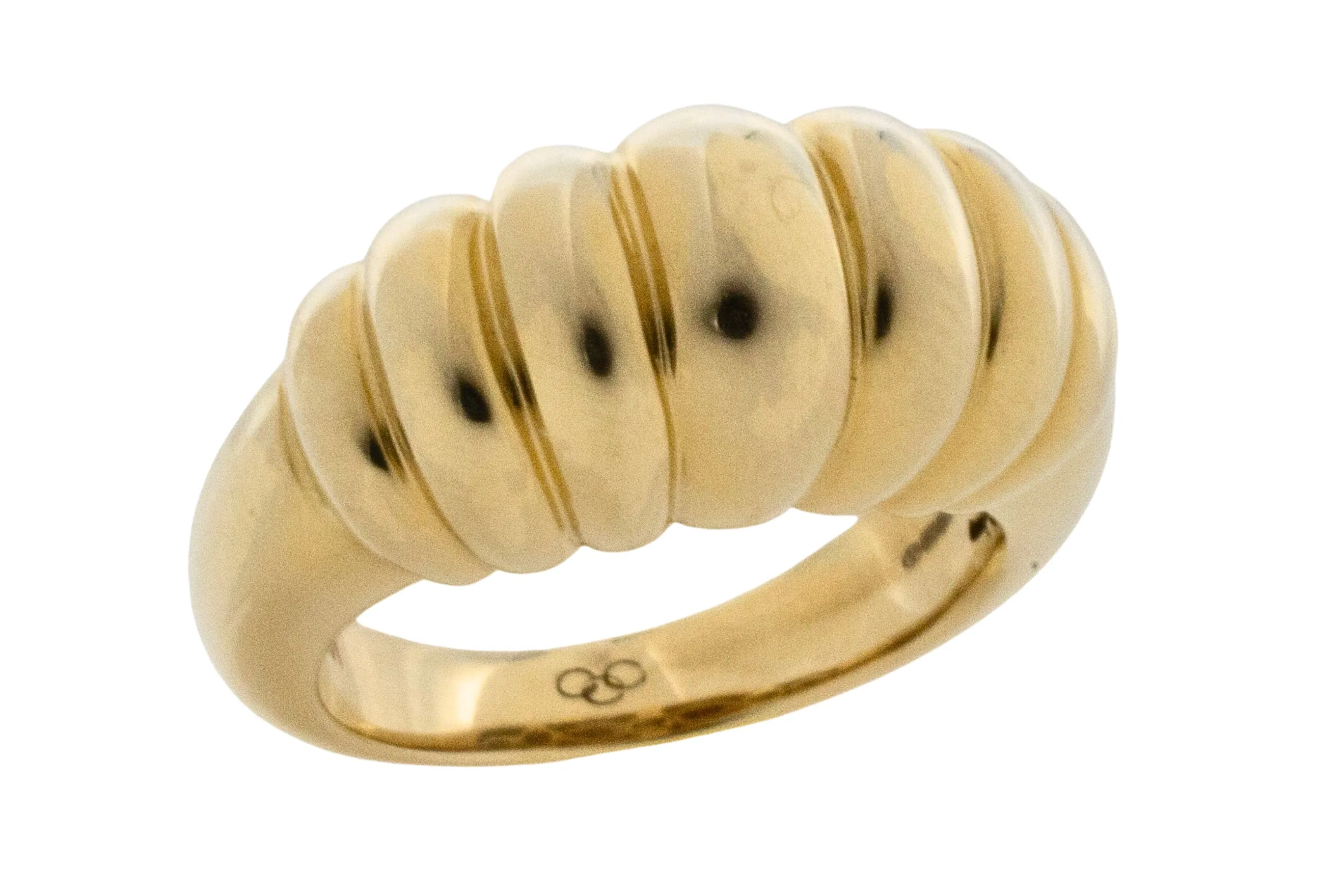 18 carat gold cocktail ring