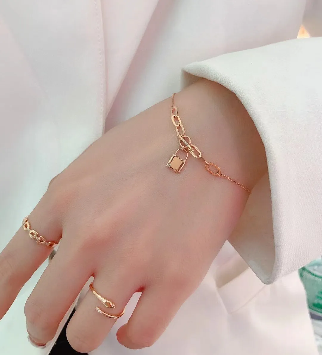 18K Gold Smile Custom Bracelet Fashion Double Solid Yellow Gold Jewelry Women Layer Wedding Diamond Medal Bracelet