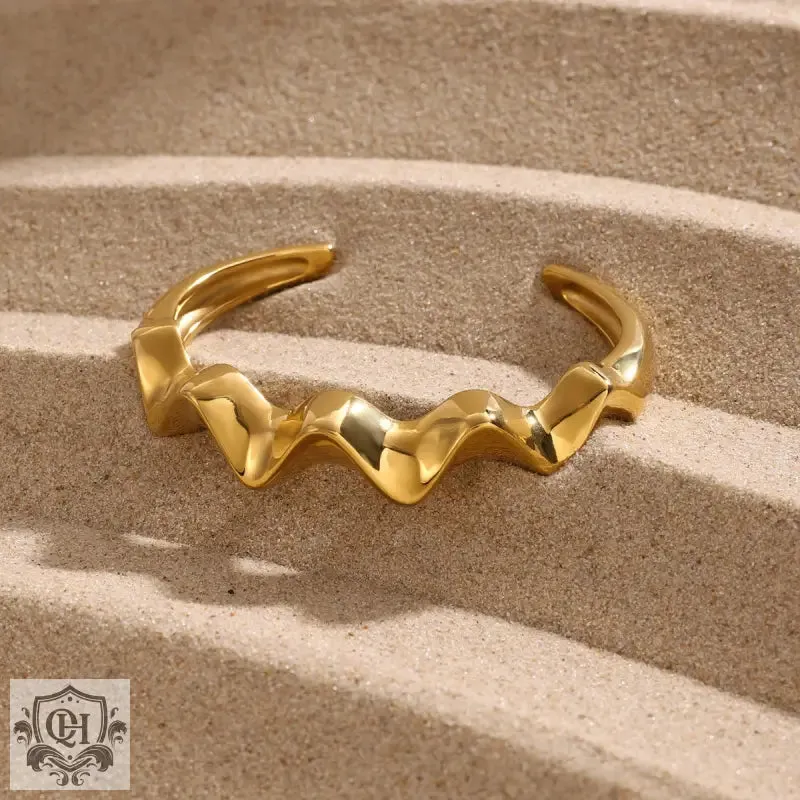 18K gold trendy personalized wave pattern design light luxury style bracelet