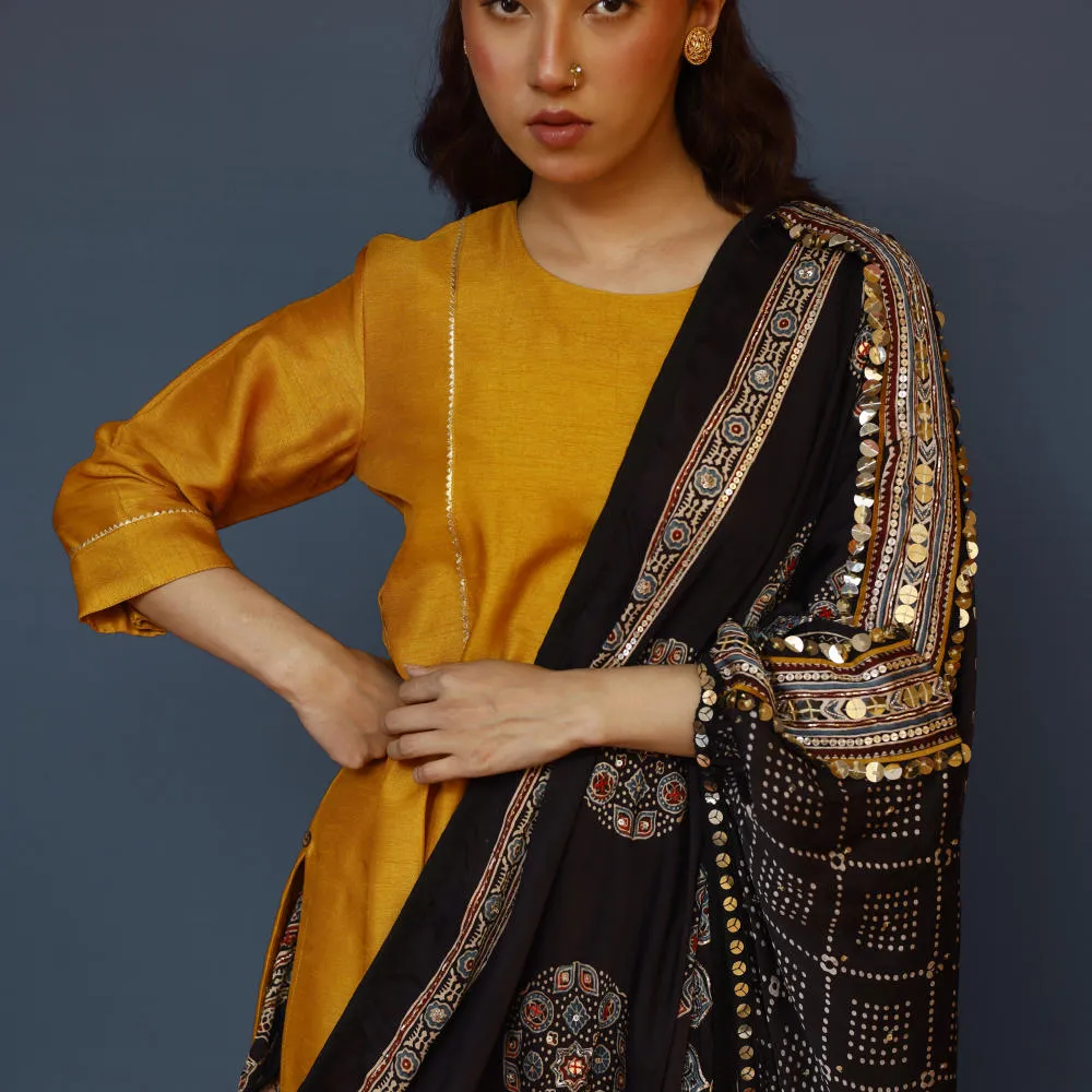 Aaram Kurta Set with Ajrakh Drape