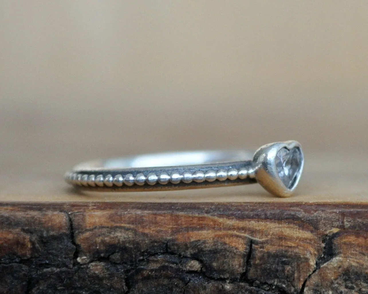 Antique Sterling Silver Ring - Size 8 Ring Size 8 (18.1 MM Band) - Simple Heart Design with Stone - Vintage Rings Silver - 925 Silver