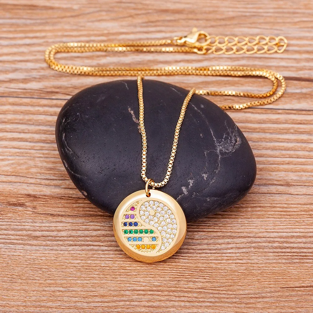 Classic Fashion Yin and Yang Gossip Taiji Gold Plated Zircon Pendant Necklaces
