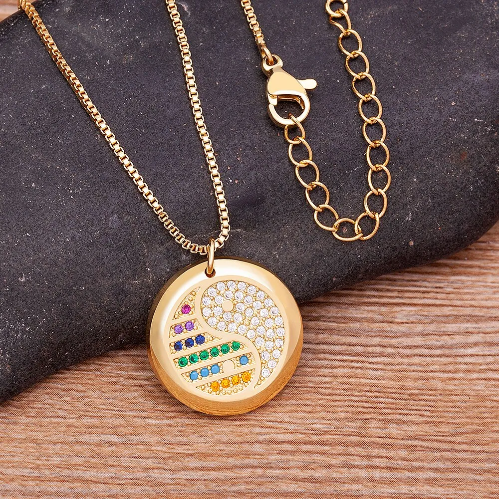 Classic Fashion Yin and Yang Gossip Taiji Gold Plated Zircon Pendant Necklaces