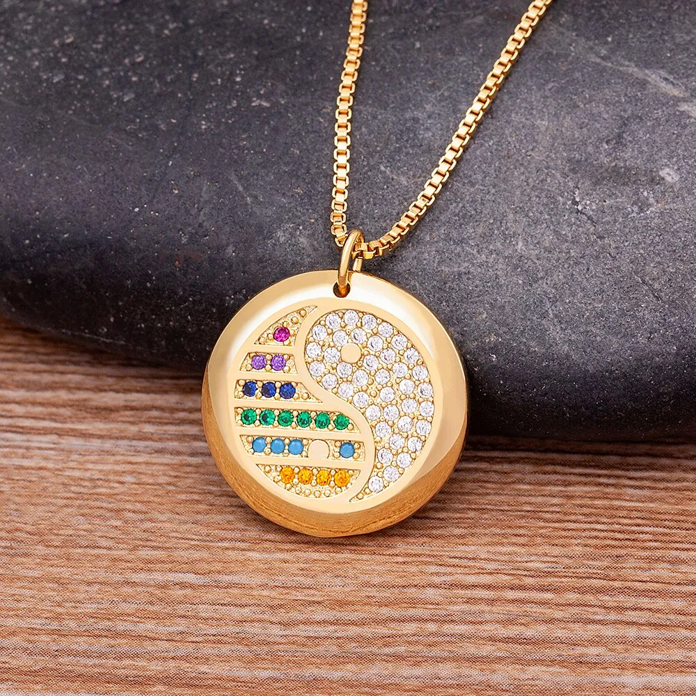 Classic Fashion Yin and Yang Gossip Taiji Gold Plated Zircon Pendant Necklaces