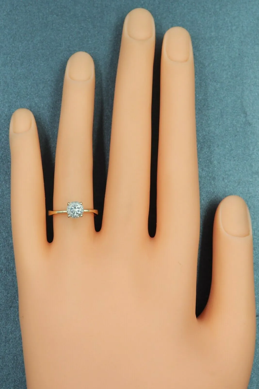Clear Cubic Zirconia Solitaire 9ct Yellow Gold Ring