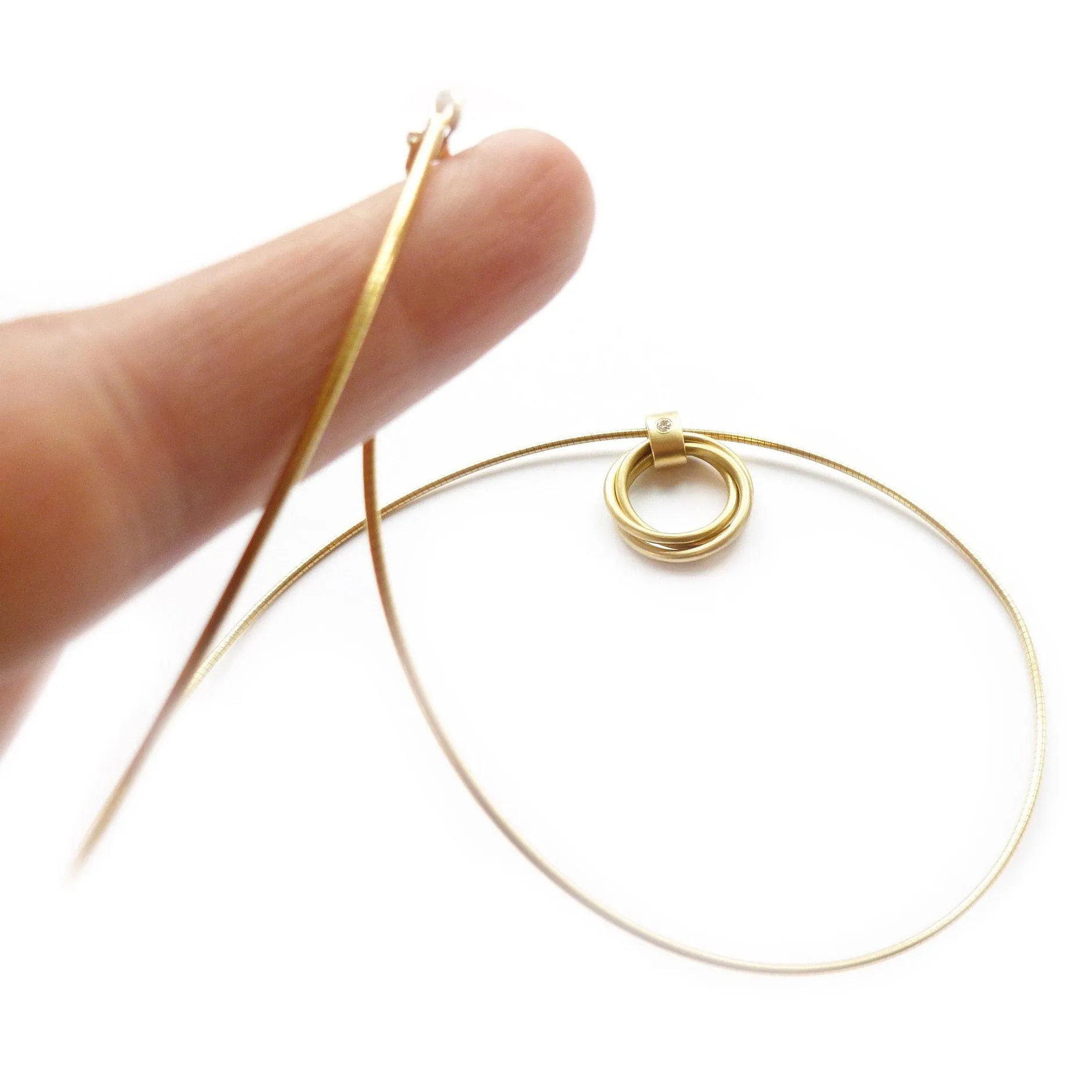 Contemporary 18ct Gold and Diamond Necklace
