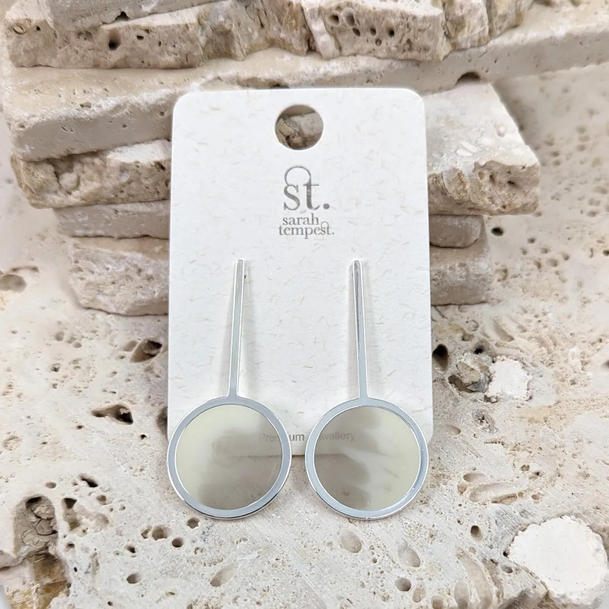 Contemporary bar and opaque resin filled circle earrings
