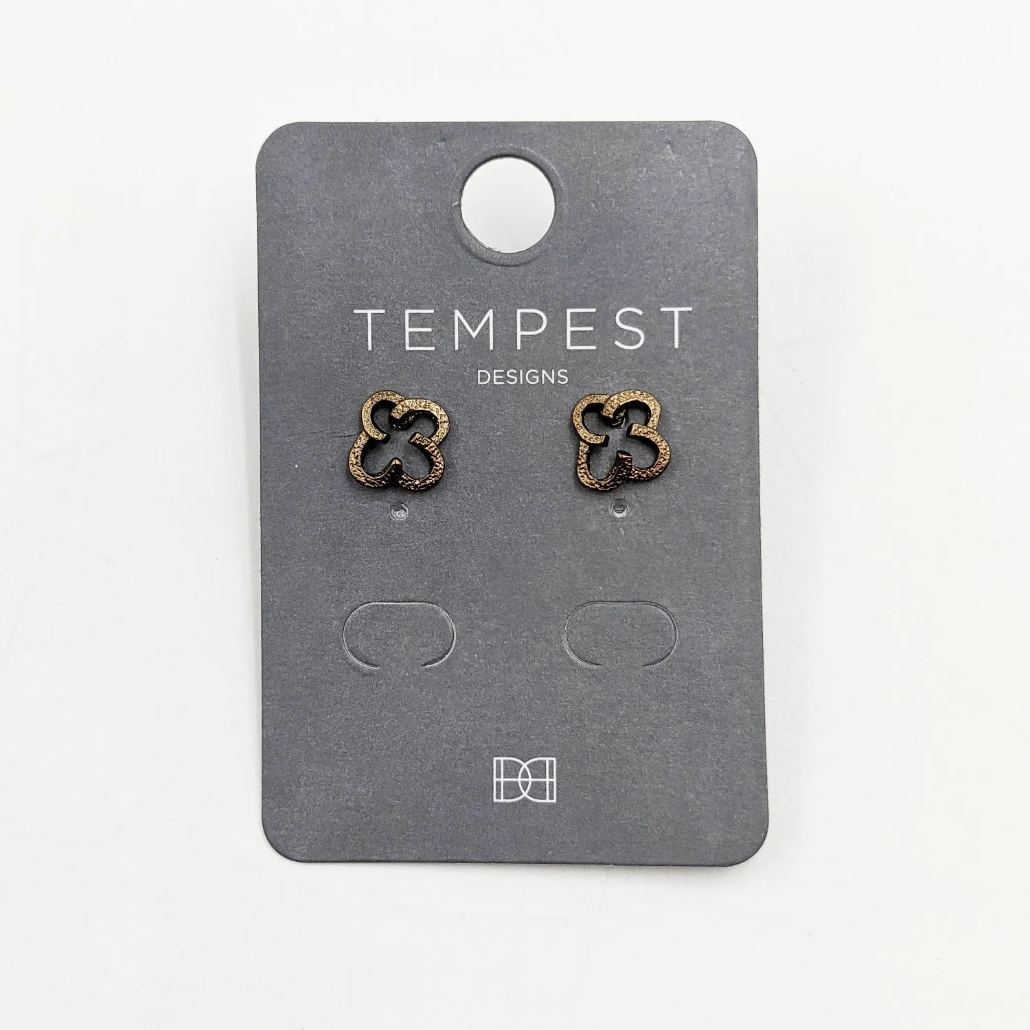 Contemporary cutout flower stud earrings