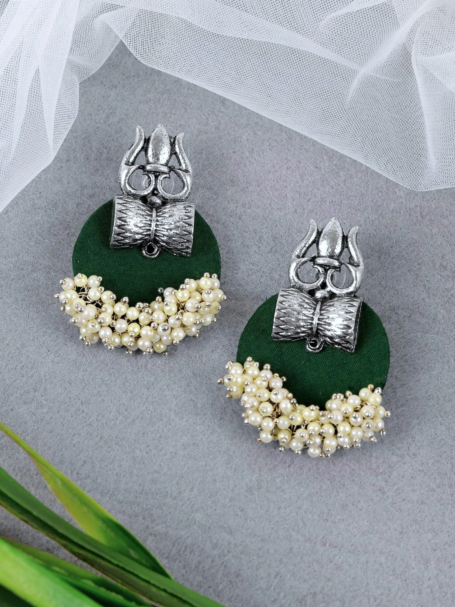 Elegant Oxidised Silver Pearl Trisula Earrings: Traditional Meets Contemporary