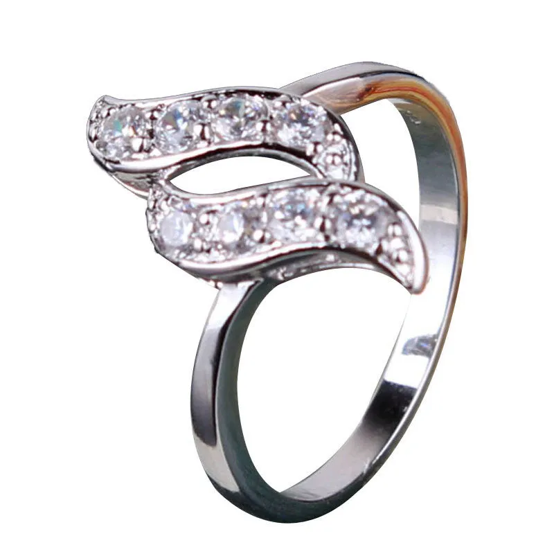Fashion 18k Gold Plated Twisted FInger Ring for Women Snake Round White Austrian Crystal Zirconia Wedding Jewelry