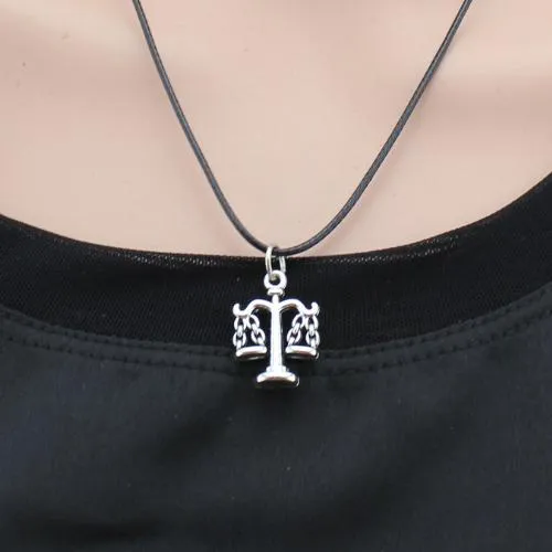 Fashion Vintage Silver Pendant Necklace