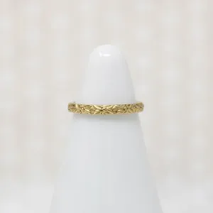 Garland of Flowers Itty Bitty 10k Gold Tiny Ring