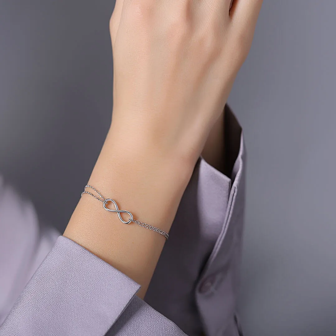 Gold Inifinity Bracelet in 18K White Gold