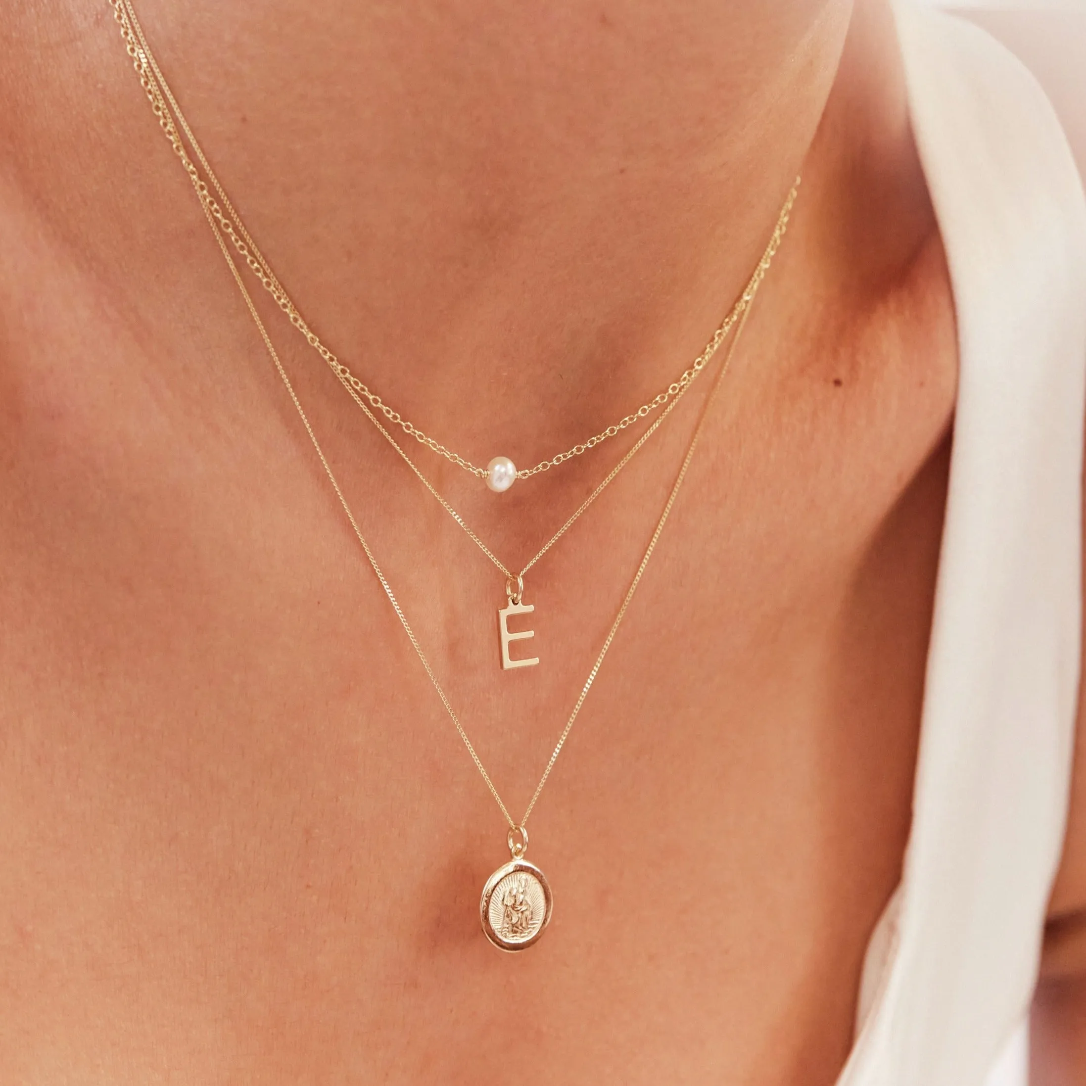 Gold Single Pearl Choker