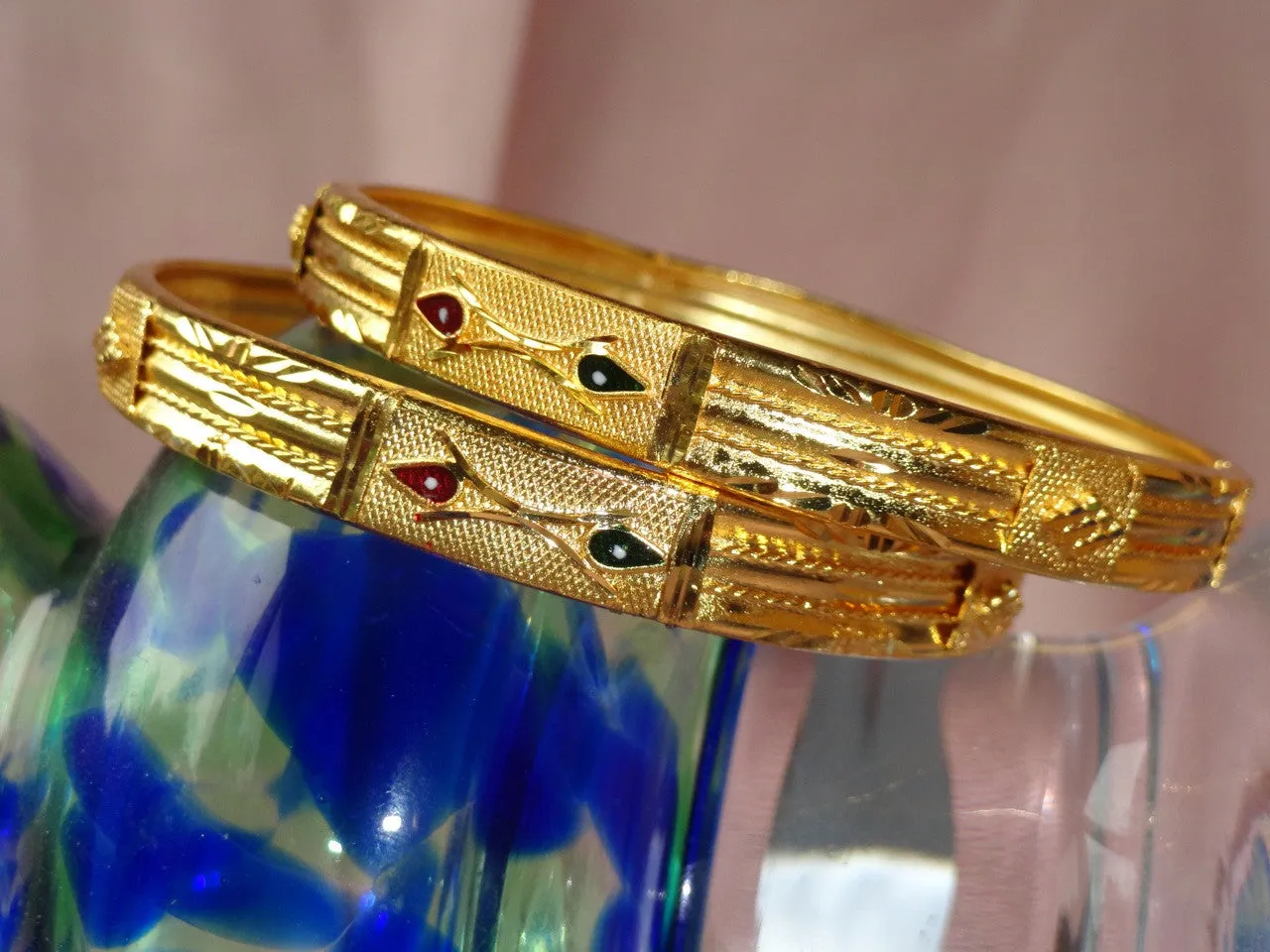 Indian Jewelry. Handmade bracelet Minakari. Ethnic Indian bangle. Red & green minakari bracelets. From Artikrti.