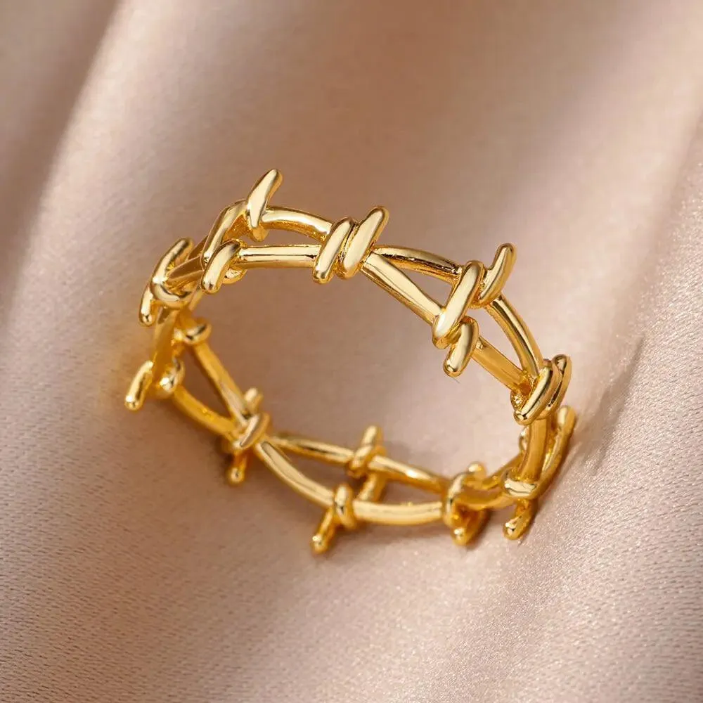 New In Twisted Snake Rings For Women and Girls - 14K Gold Colour Stainless Steel Aesthetic Luxury Vintage Rings