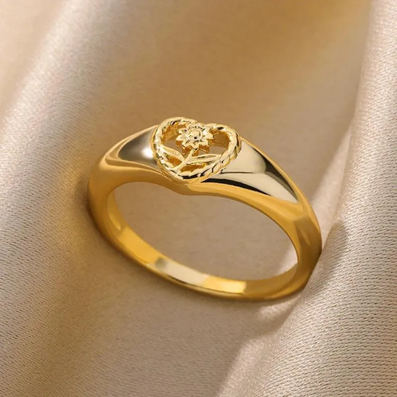 New In Twisted Snake Rings For Women and Girls - 14K Gold Colour Stainless Steel Aesthetic Luxury Vintage Rings