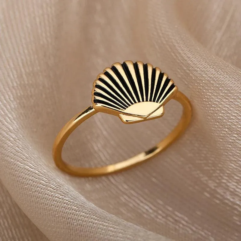 New In Twisted Snake Rings For Women and Girls - 14K Gold Colour Stainless Steel Aesthetic Luxury Vintage Rings
