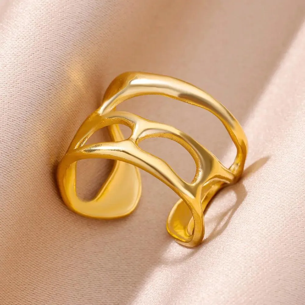 New In Twisted Snake Rings For Women and Girls - 14K Gold Colour Stainless Steel Aesthetic Luxury Vintage Rings