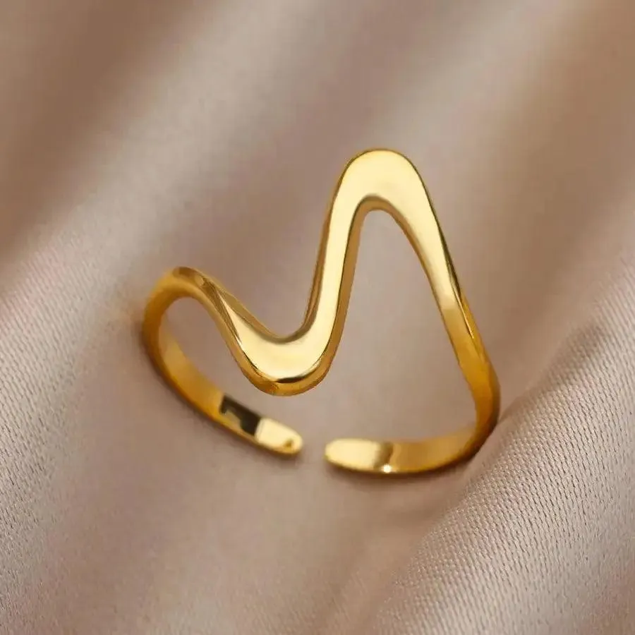 New In Twisted Snake Rings For Women and Girls - 14K Gold Colour Stainless Steel Aesthetic Luxury Vintage Rings
