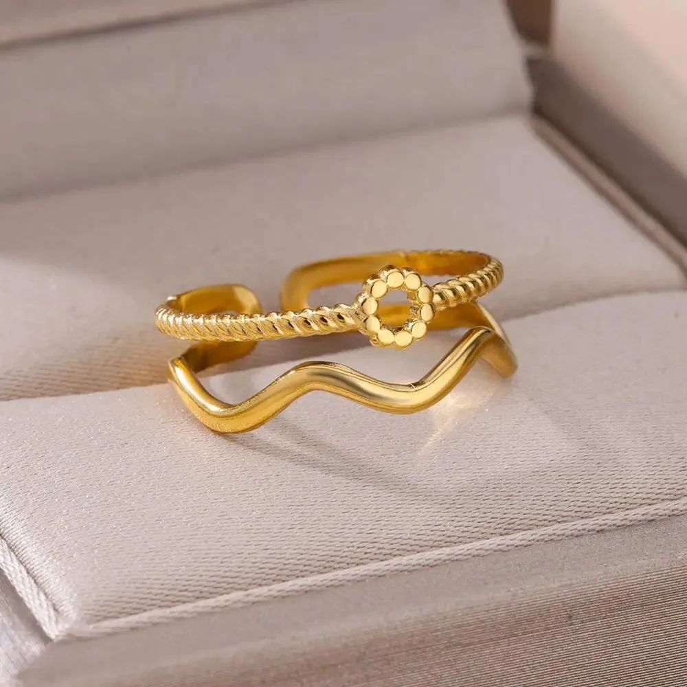 New In Twisted Snake Rings For Women and Girls - 14K Gold Colour Stainless Steel Aesthetic Luxury Vintage Rings