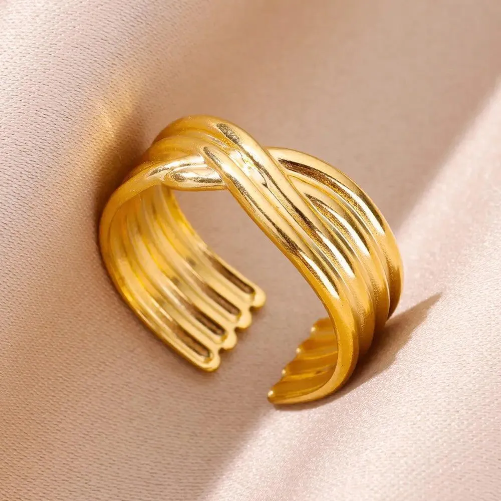 New In Twisted Snake Rings For Women and Girls - 14K Gold Colour Stainless Steel Aesthetic Luxury Vintage Rings