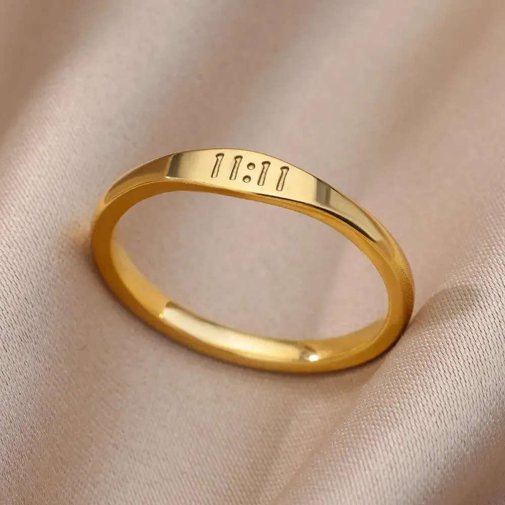 New In Twisted Snake Rings For Women and Girls - 14K Gold Colour Stainless Steel Aesthetic Luxury Vintage Rings