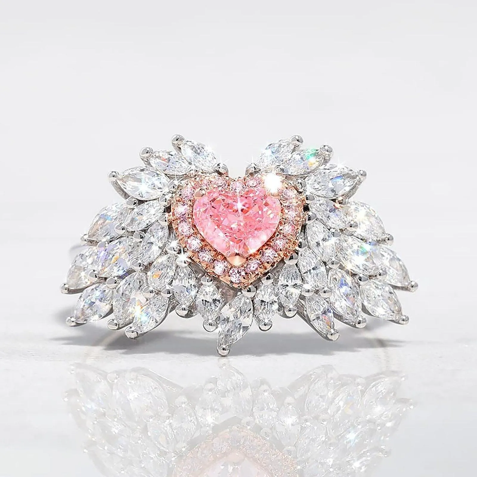 NEW VINTAGE RINGS Love Ring Inlaid with Heart-shaped Pink Diamond Zircon