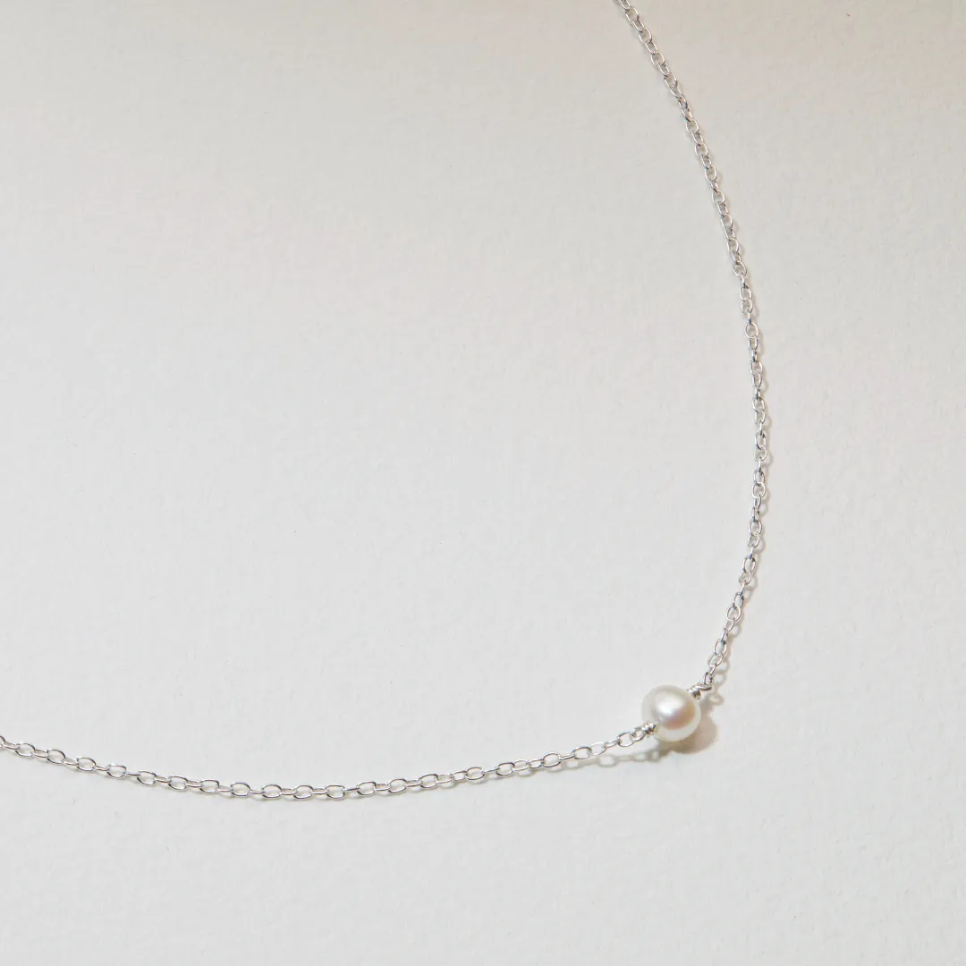 Solid White Gold Single Pearl Choker