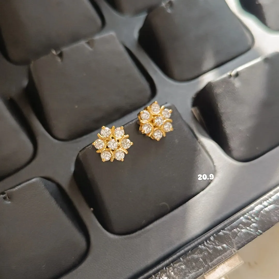 SST 097 | SPARKLING FLOWER EARRINGS