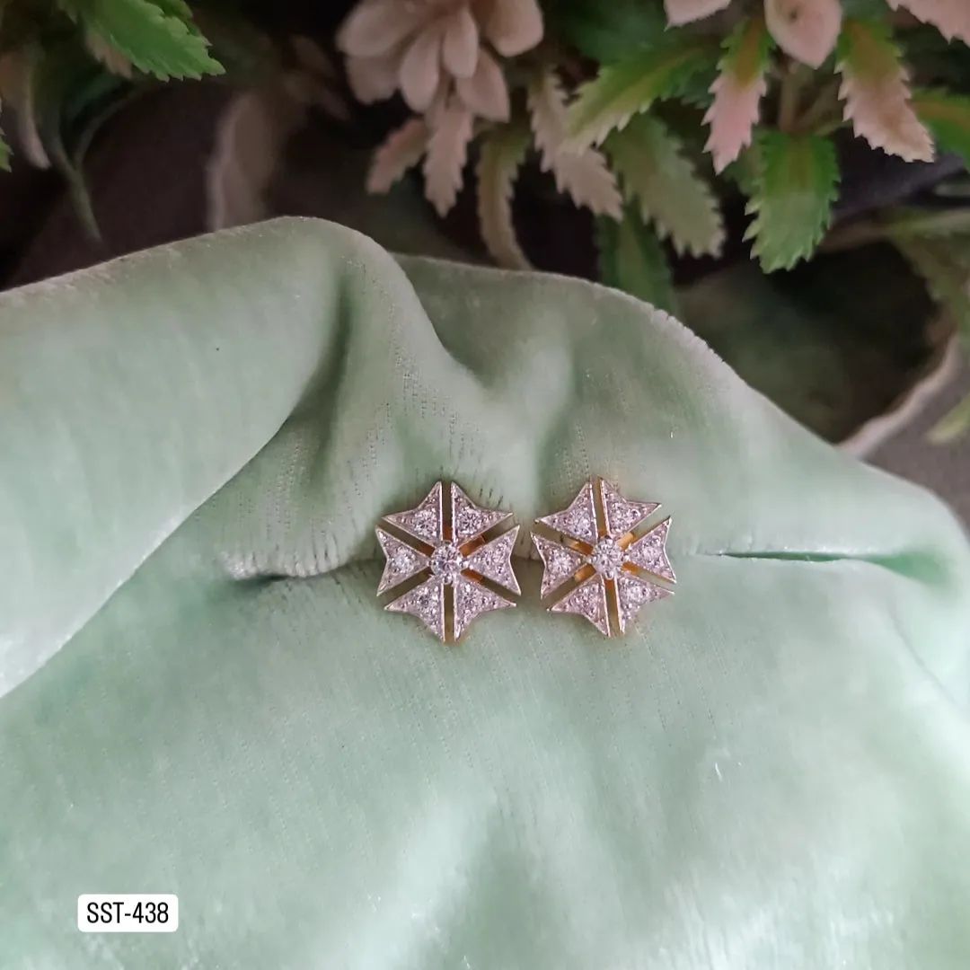 SST 438 | SPARKLING STAR STUD EARRINGS