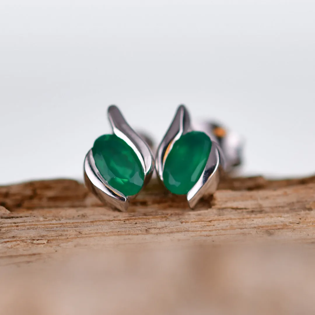 Sterling Silver Earrings Stud Onyx Green Oval Contemporary