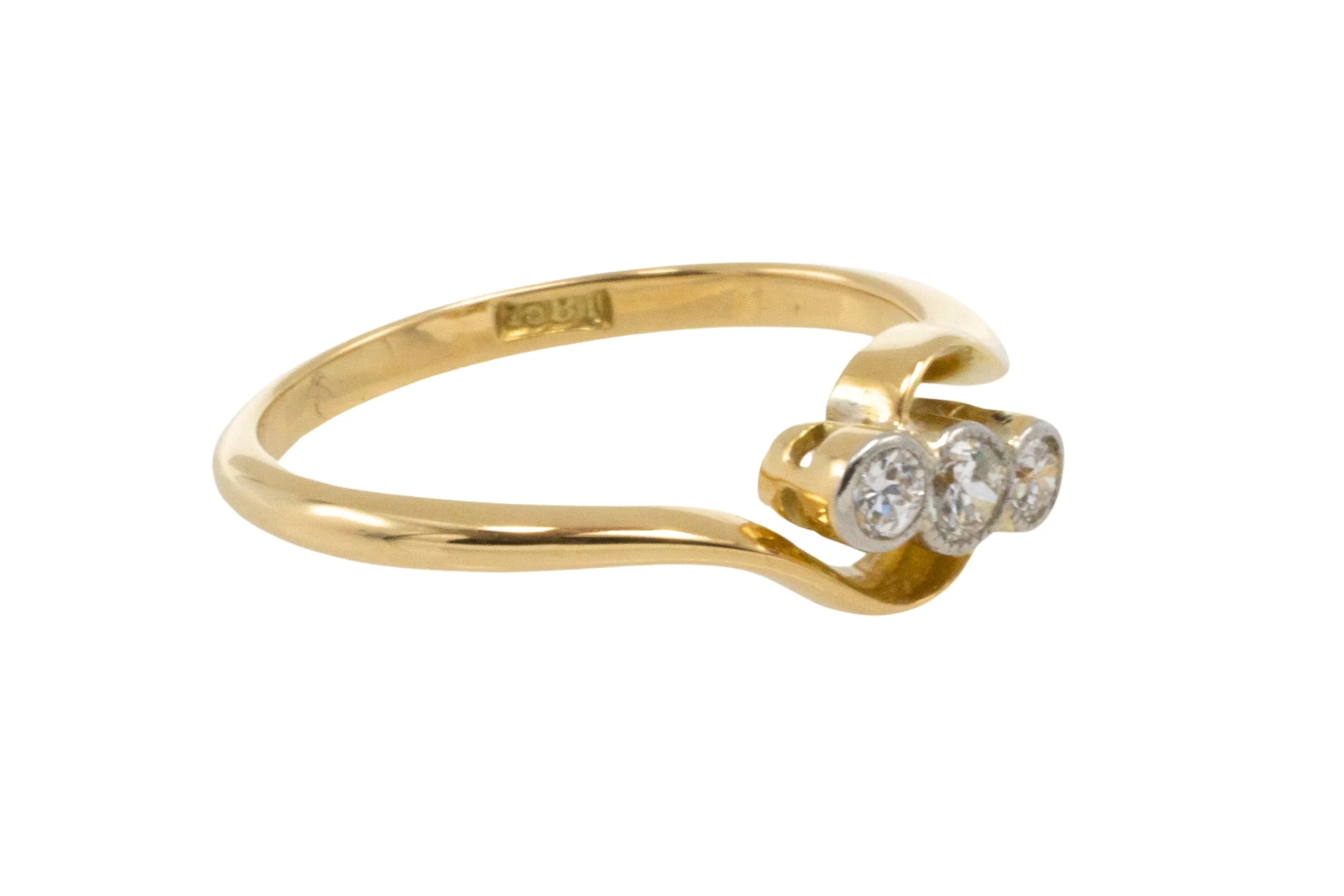 Vintage 18 carat gold swirl ring with diamonds