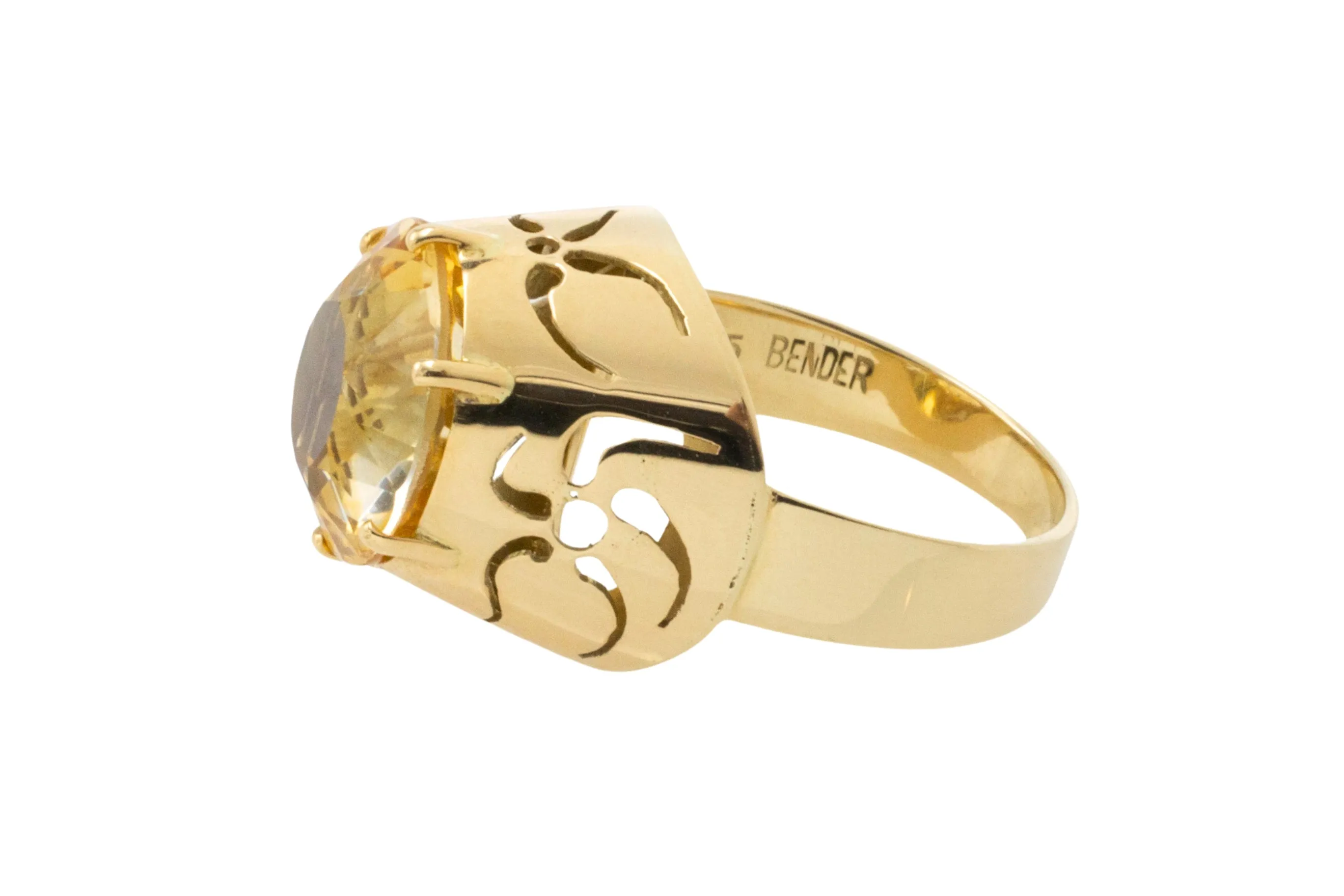 Vintage citrine ring in 14 carat gold