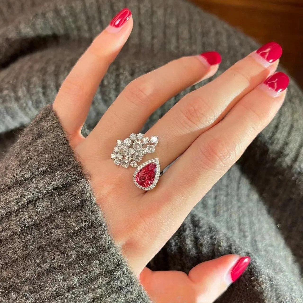 VINTAGE FASHION RINGS Luxury Burgundy AAA  Zircon Flower Engagement Rings