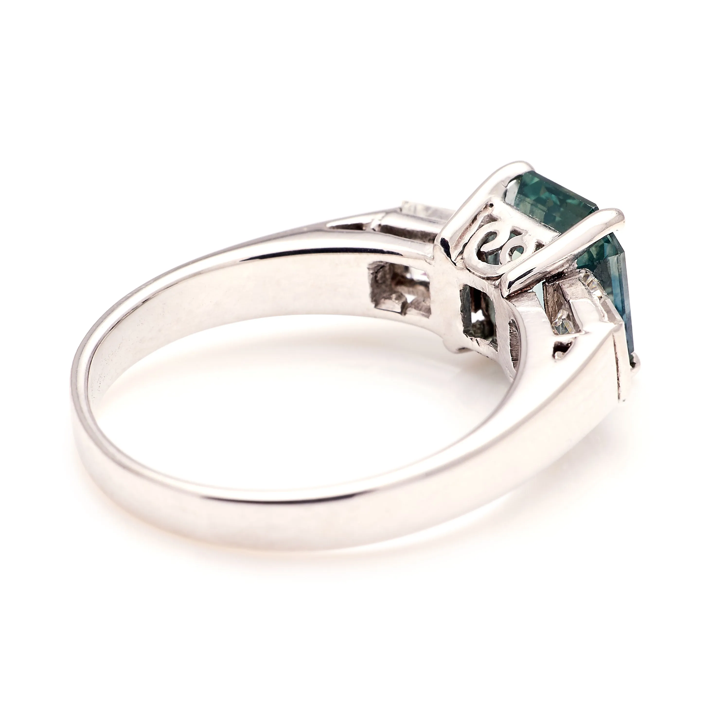 Vintage, green sapphire & diamond three-stone ring