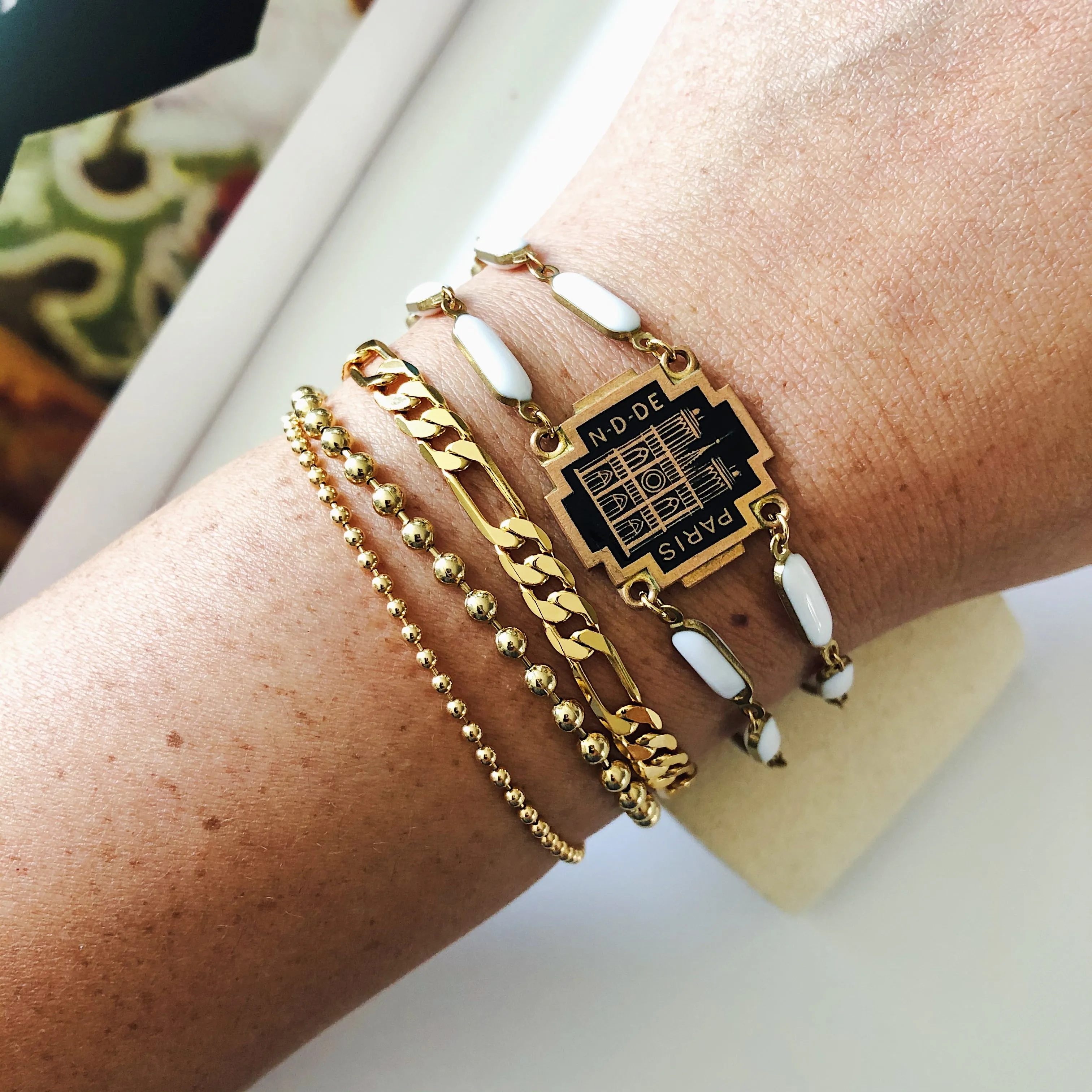 VINTAGE NOTRE DAME PENDENT BRACELET