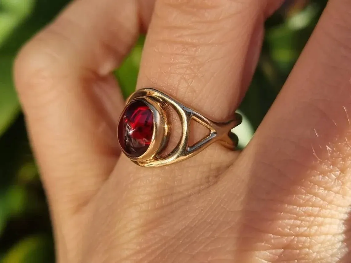 Vintage Oval Cut Cabochon Garnet Bezel Set Solitaire Rings  - 14k Gold Vermeil Rings