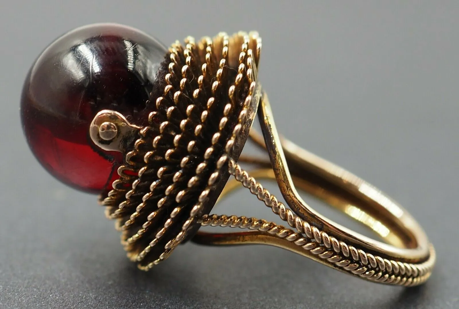 Vintage Red Paste 14ct Yellow Gold Ring