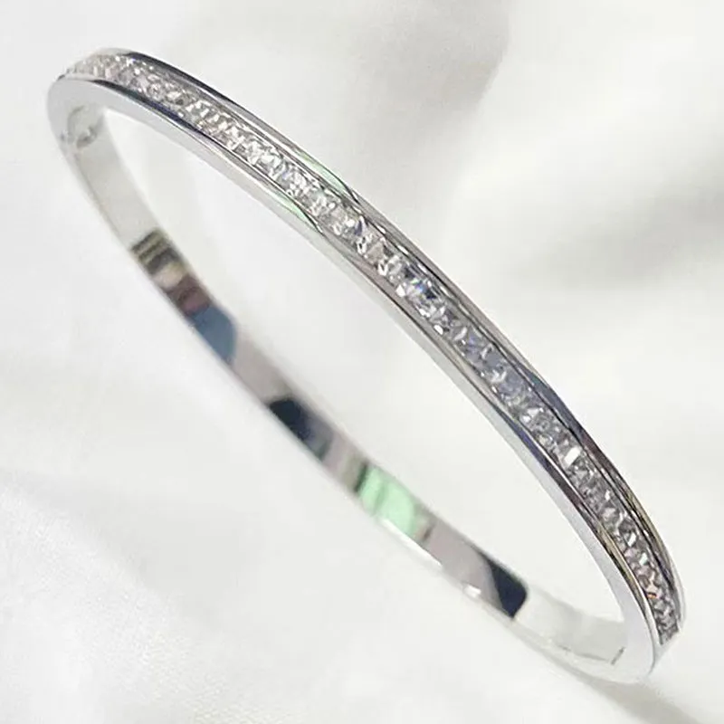Wholesale Genuine Gold Electroplated High-end Feel Without Fading, Exquisite and Generous Stainless Steel Bracelet